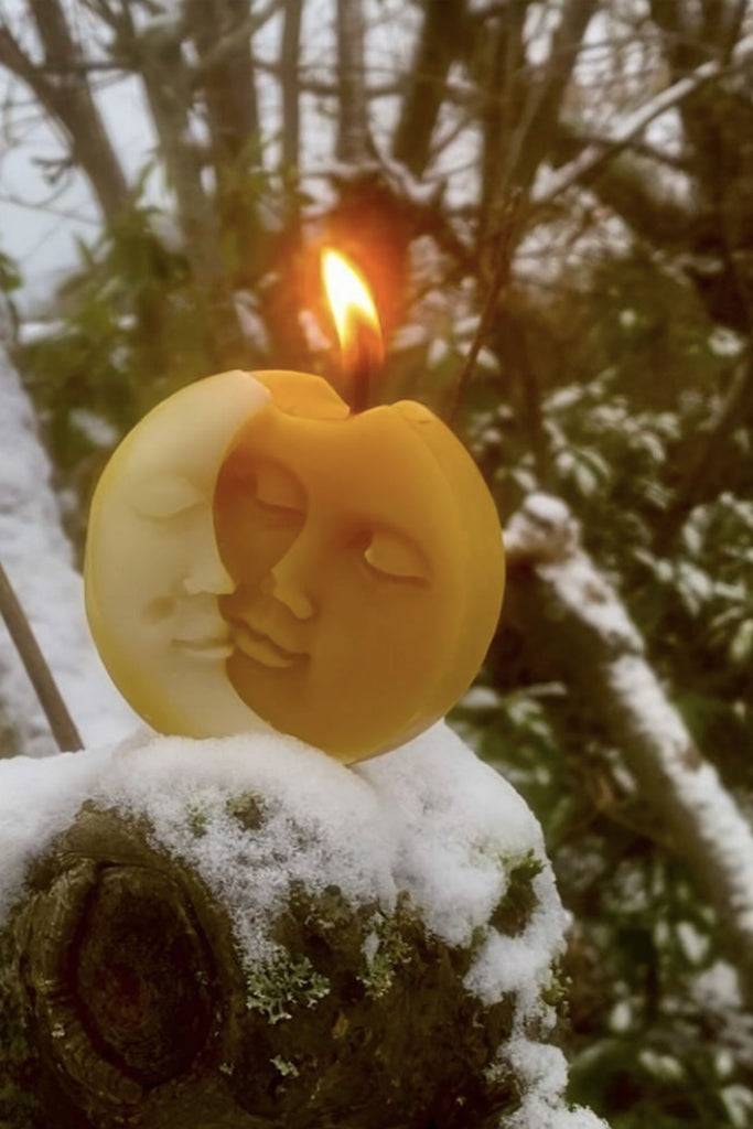 JUKSEREI SOLLYS · MOON/SUN BEESWAX CANDLE Im Verkauf