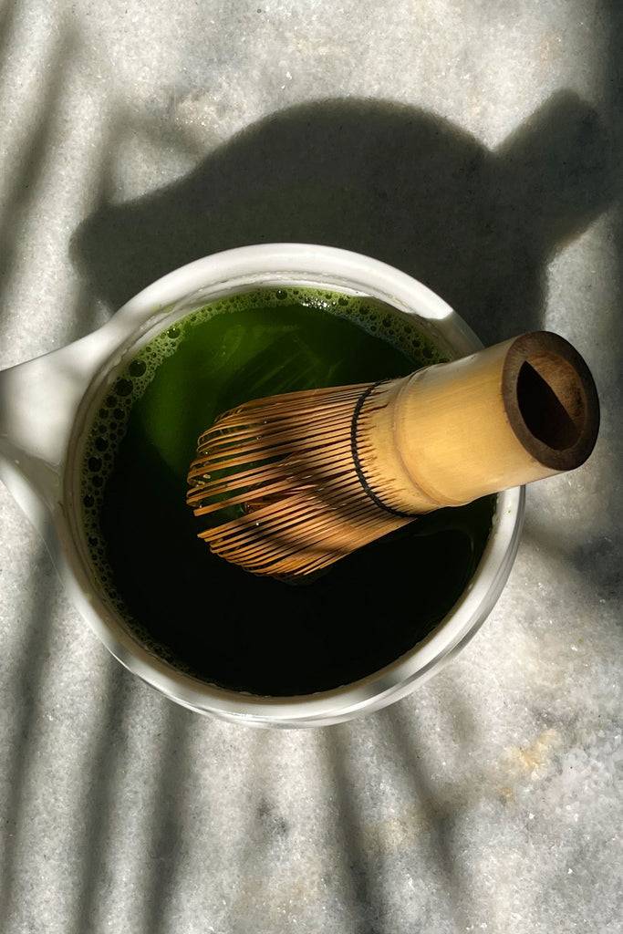 JUKSEREI HEALTH BAR · MATCHA WHISK MADE OF GOLDEN BAMBOO Super Rabatt