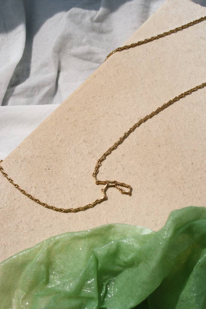JUKSEREI VERA NECKLACE Im Verkauf