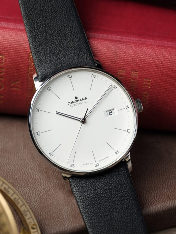 Junghans FORM A Zeitbegrenzte Promotion