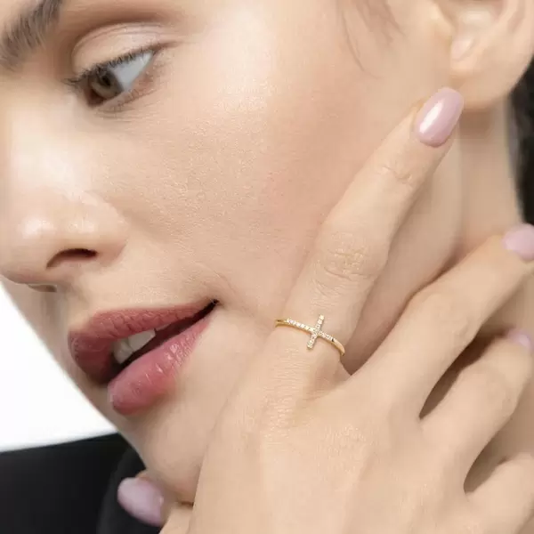 Leaf Jewelry Ring Kreuz mit Diamanten, 18 K Gelbgold Im Verkauf