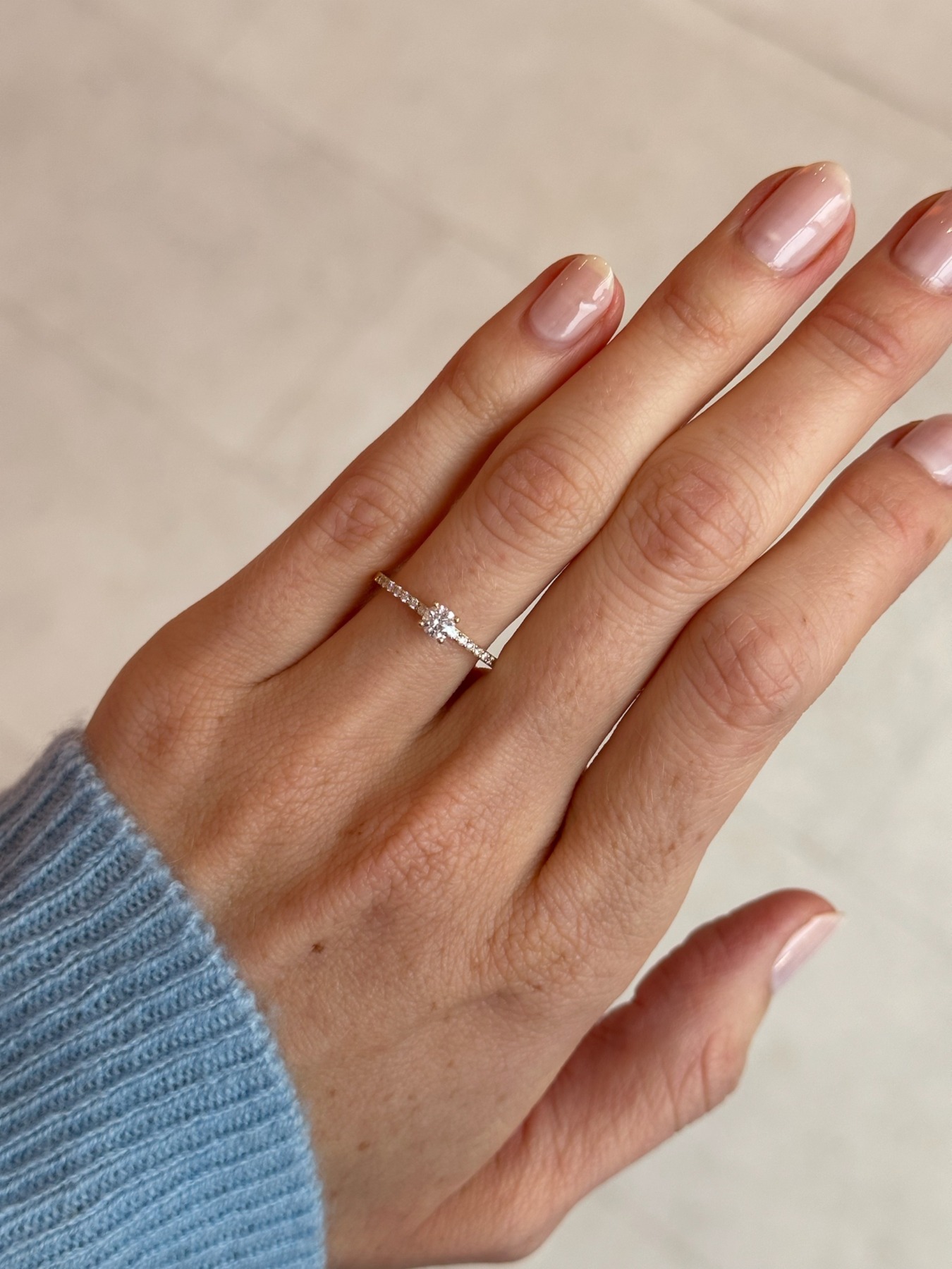 Nina Kastens Pavé Solitaire Ring Clearance-Verkauf