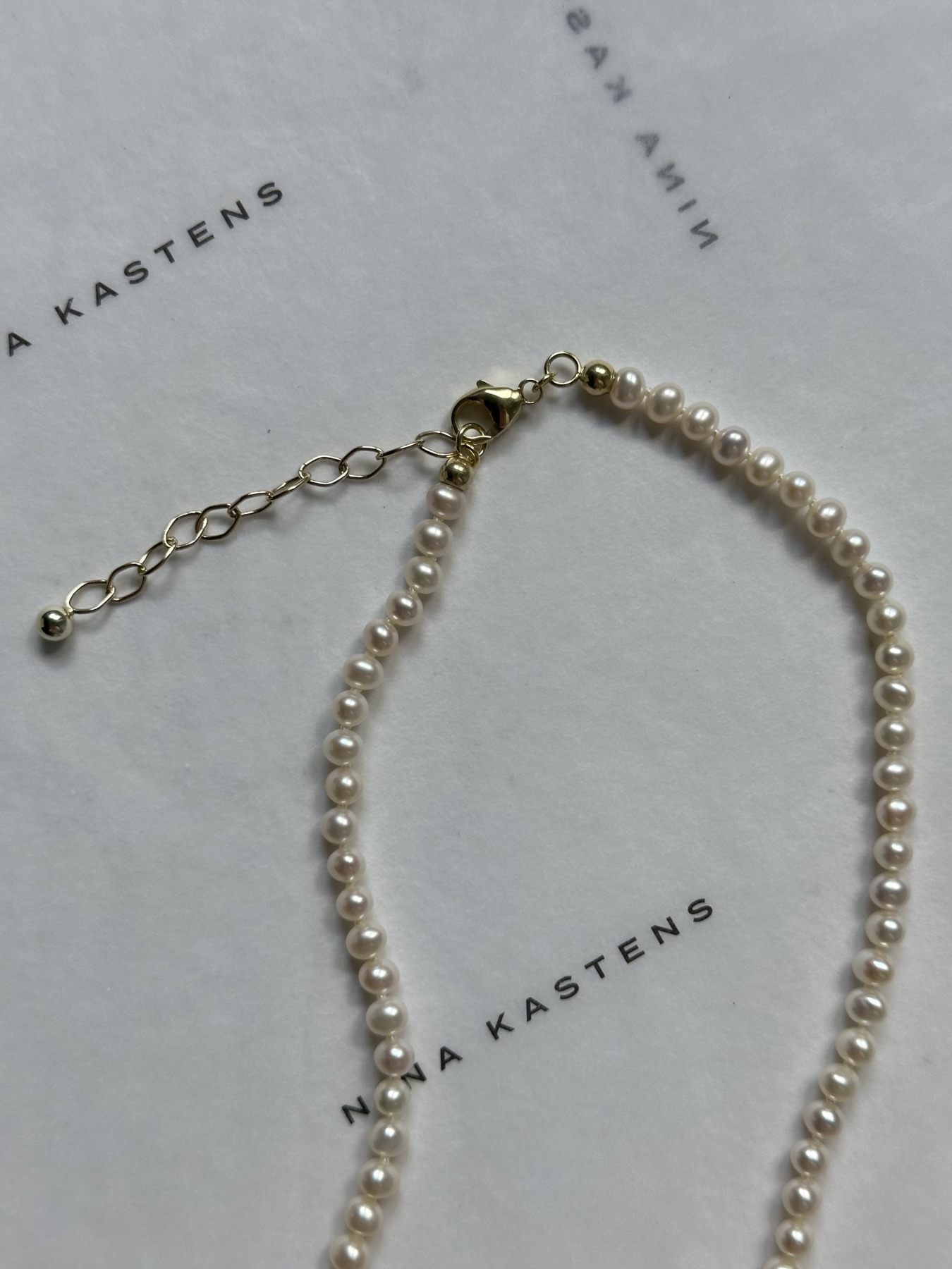 Nina Kastens UES Pearl Choker Fabrikverkauf