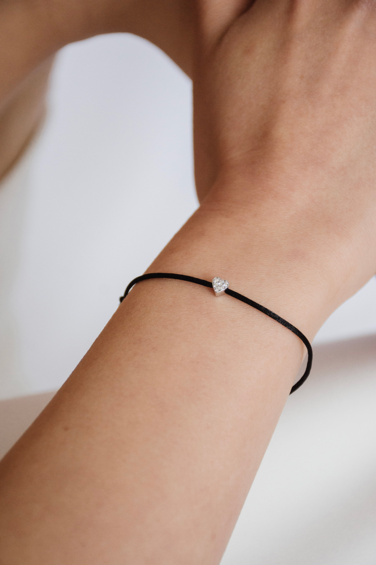 Nina Kastens Diamond Heart Bracelet Black WG Bestseller