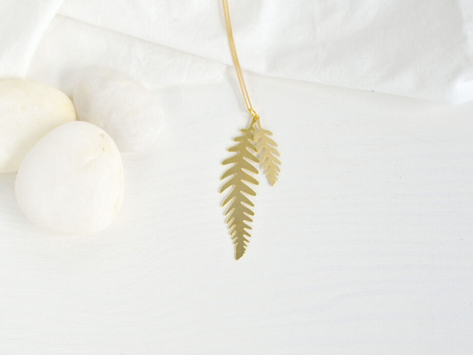 Renna Deluxe Lange goldene Kette mit Farn Rabatte dieses Monats