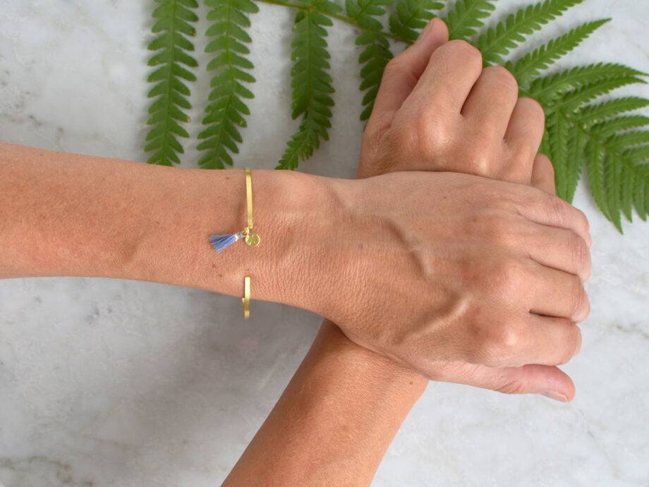 Renna Deluxe Armreif mit Farn in Gold Verkauf