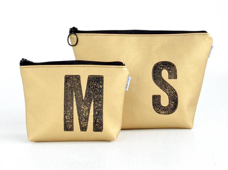 Renna Deluxe Waschtasche Metallic GOLD mit Buchstabe, vegan Rabatt