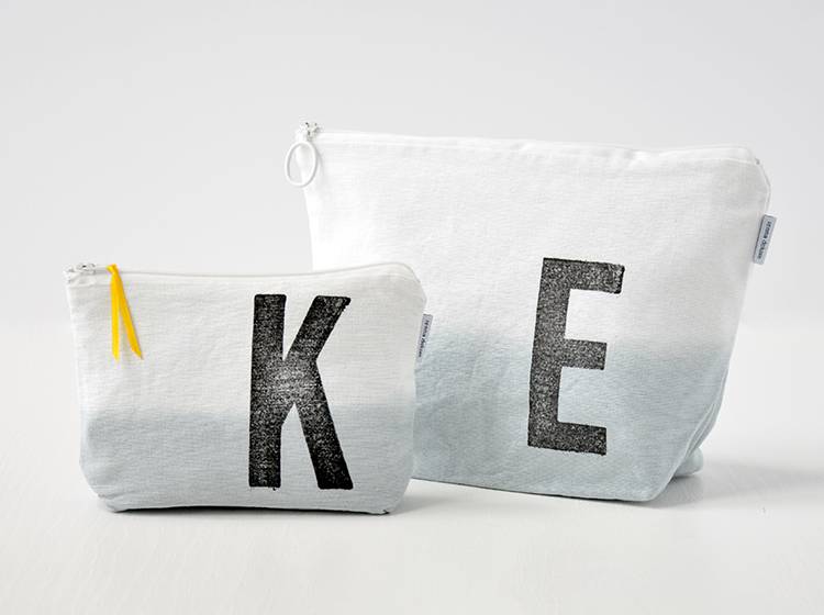 Renna Deluxe Schminktasche GRAU mit Monogramm personalisiert Lagerräumung