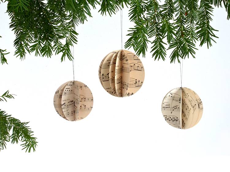 Renna Deluxe Frohe Weihnachtskarte mit Weihnachtskugel Neueste Mode