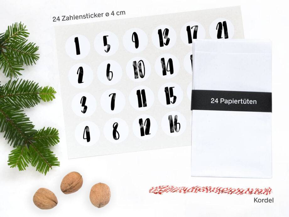 Renna Deluxe Adventskalender Schwarz-Weiß mit Handlettering Sonderangebote
