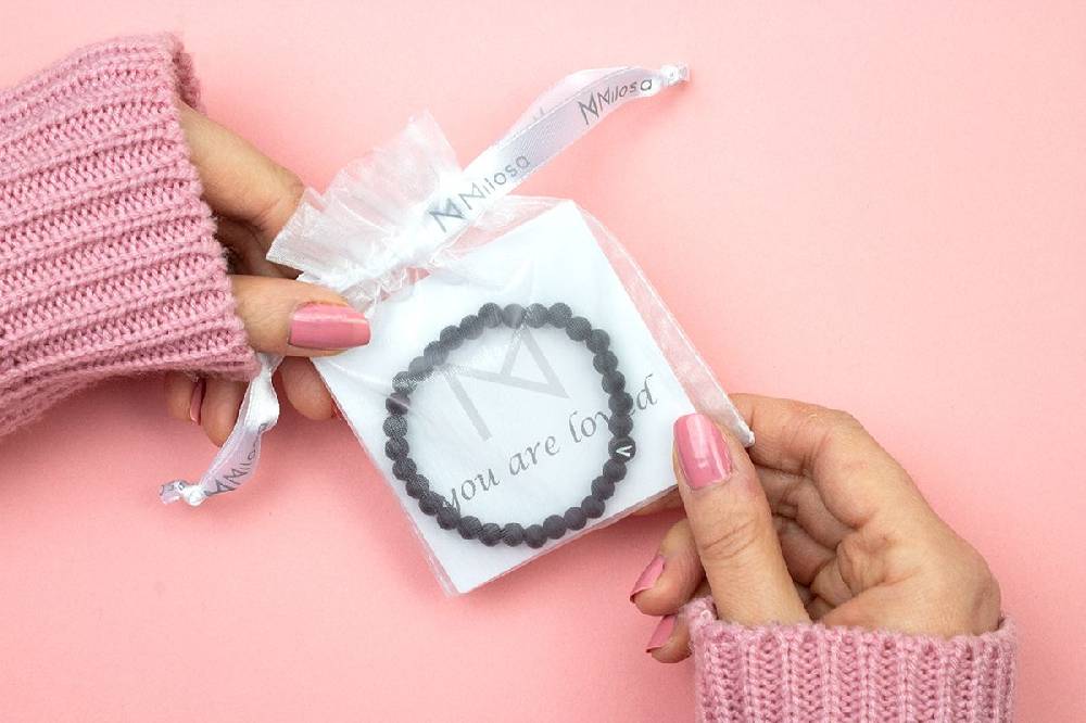 Sadingo Partnerarmband mit Buchstaben und Achat Perlen Limitierter Zeitrabatt