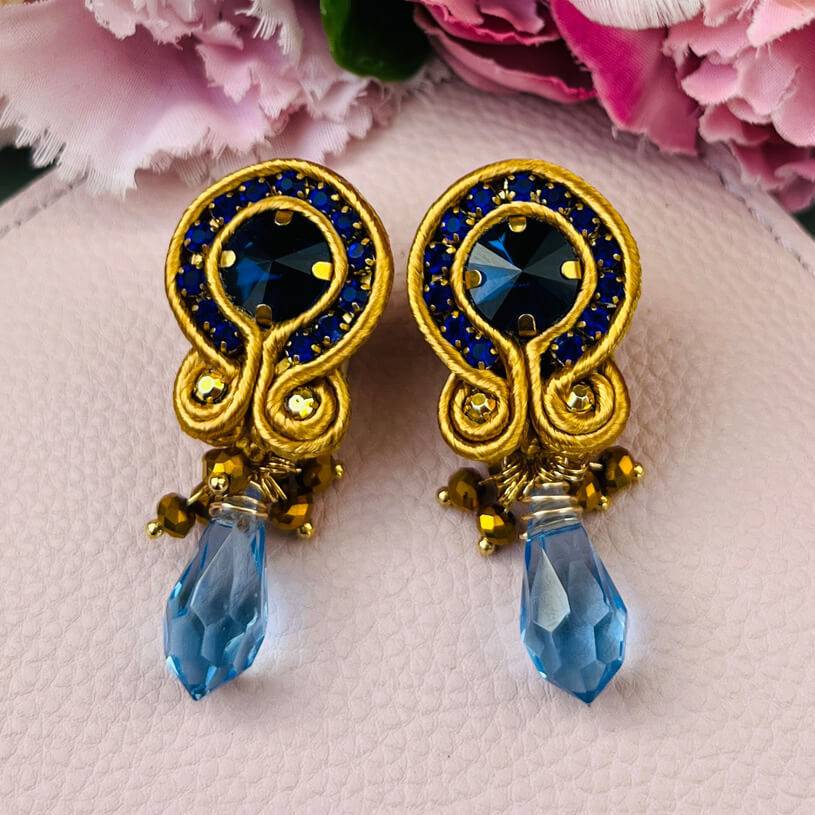 SchwesterSchwester Hübsche Soutache-Ohrstecker mit blauen Kristallen und Tropfen Clearance-Verkauf